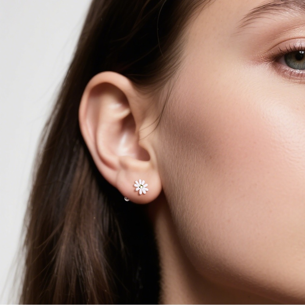 Solid Silver Daisy Flower Screw Back Studs Earrin… - image 3